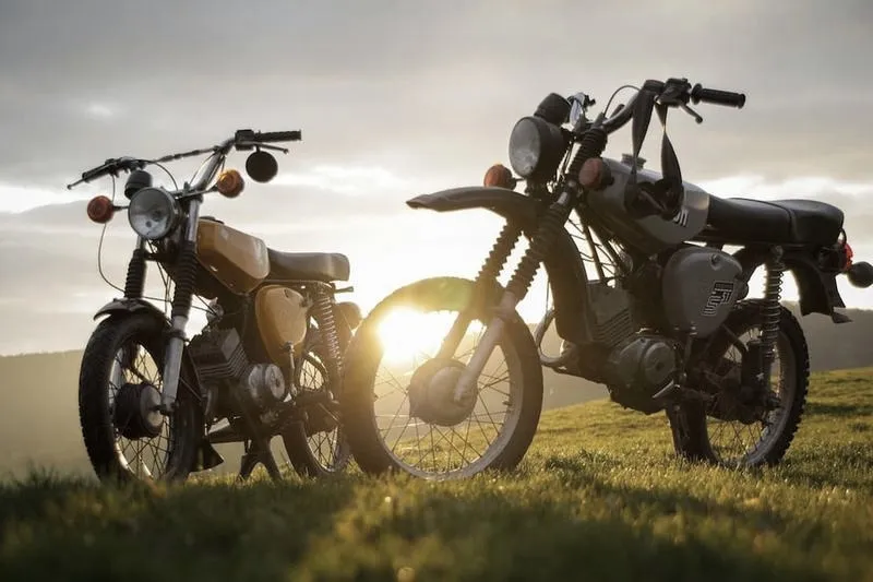 Ile kosztuje ubezpieczenie motocykla 125 w UK? Sprawdź aktualne stawki i porady!