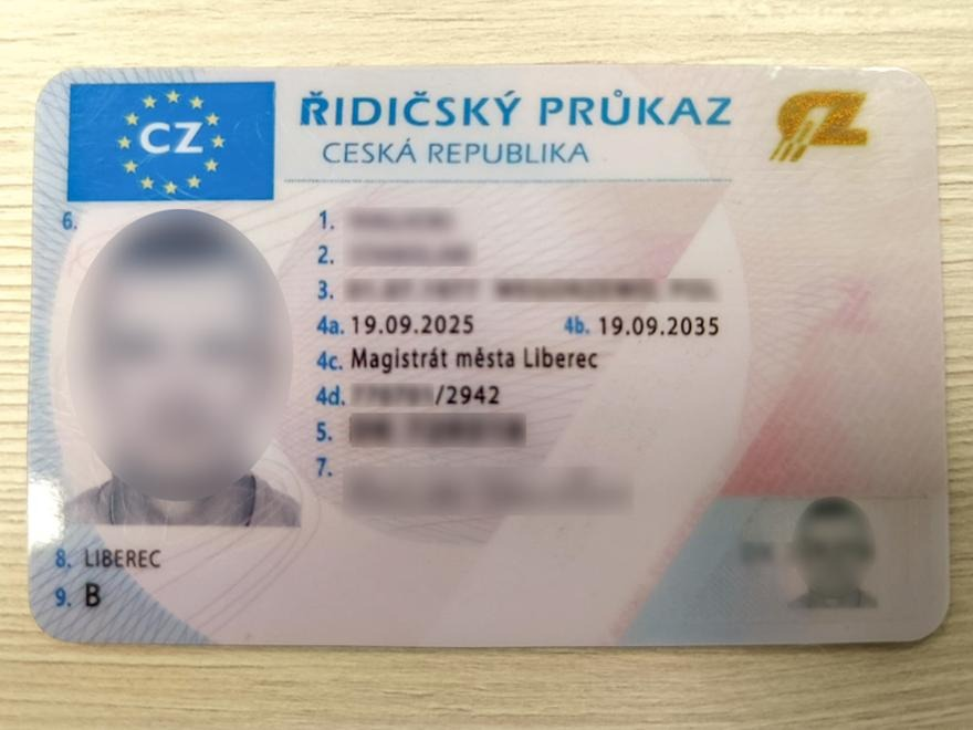 Ile trwają wykłady na prawo jazdy? Liczba godzin i zasady kursu