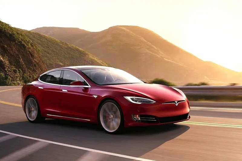 Jak szybko Tesla przyspiesza do setki — niesamowite osiągi, które zaskoczą każdego