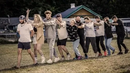 Kamper Polska: Sprawdź, kiedy leci i nie przegap godzin emisji!
