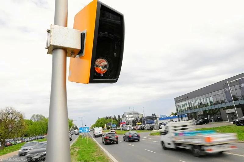 Limit prędkości na drodze ekspresowej — mandaty, zasady i pułapki, które warto znać