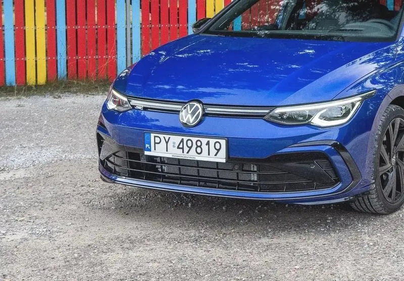 Tablica rejestracyjna py w Poznaniu: rejestracja auta bez stresu