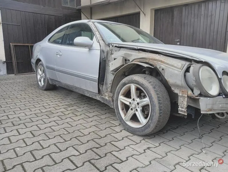Olej do Mercedesa CLK W208